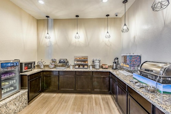 Comfort Inn image 12